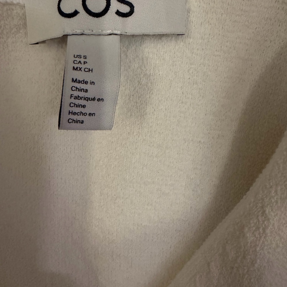 COS Vest - Picture 3 of 4